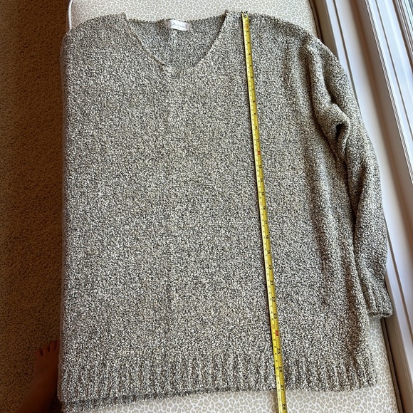 altar’d state popcorn knit v neck sweater size M/L - Picture 5 of 8